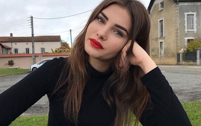 Black Ping stars with a smiley face